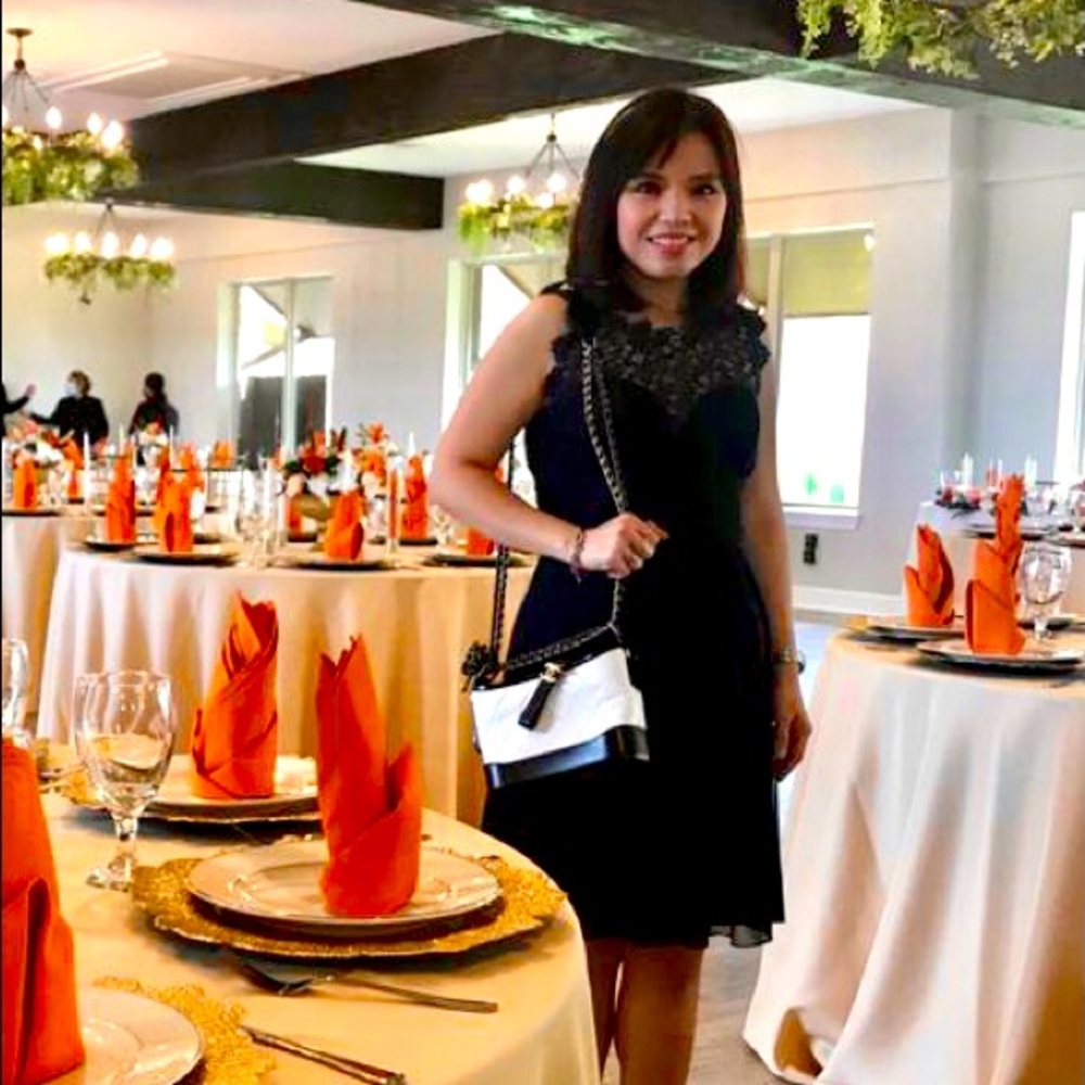 Meet your Posher, Florensia naomi